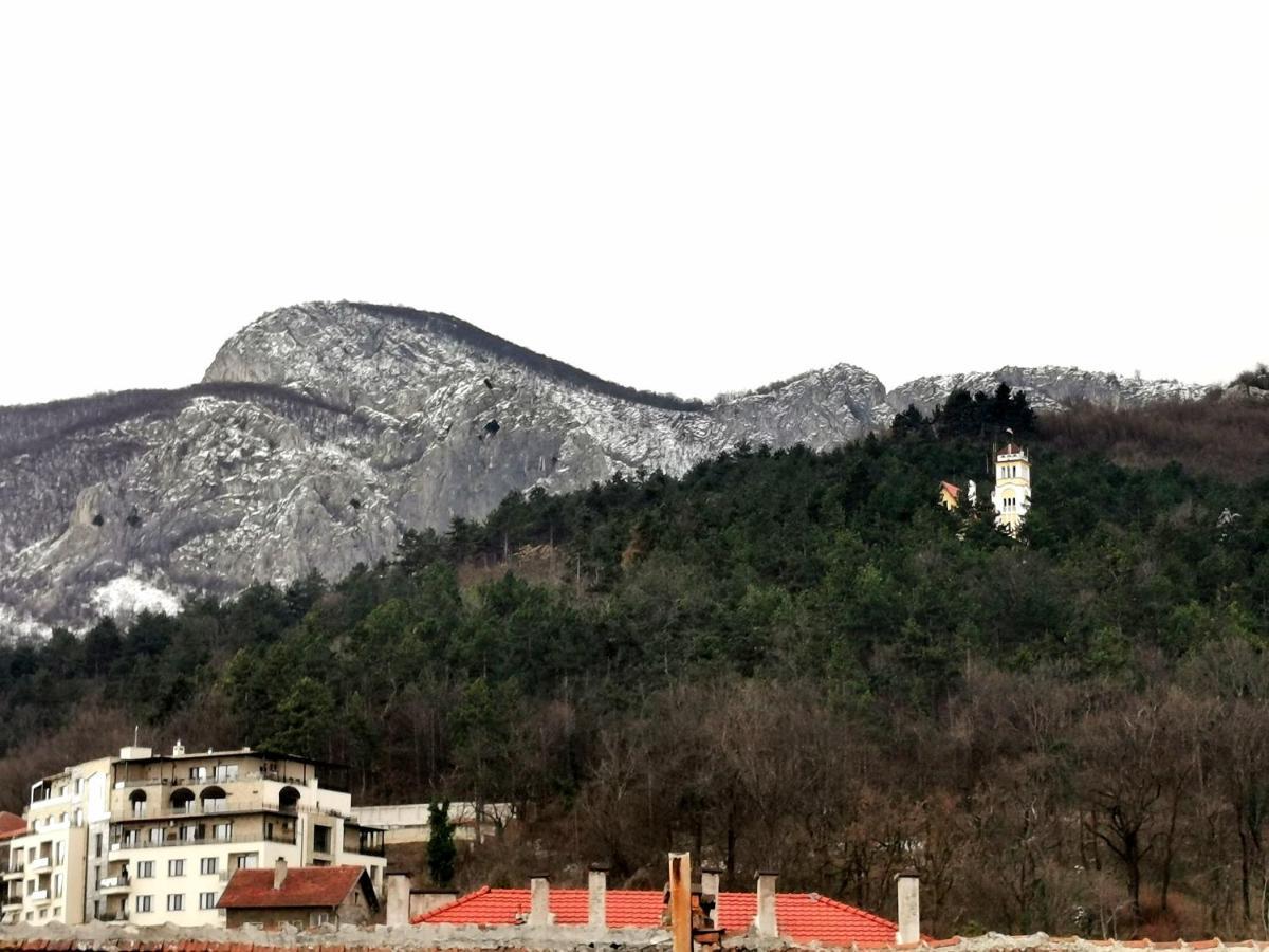 Balkan View Apartment Vratsa Ngoại thất bức ảnh